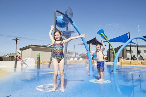 NRMA Victor Harbor Beachfront Holiday Park - Accommodation Coffs Harbour 3