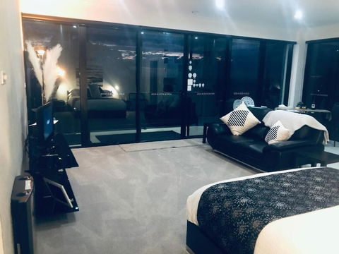 Sheer Pleasure Accommodation - Accommodation Coffs Harbour 2