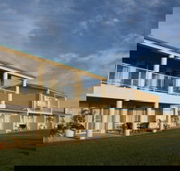 Lakeview Motel  Apartments - Accommodation Coffs Harbour