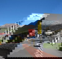 Queenstown Motor Lodge - Accommodation Coffs Harbour