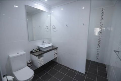 Aastro Dish Motor Inn - Accommodation Coffs Harbour 3