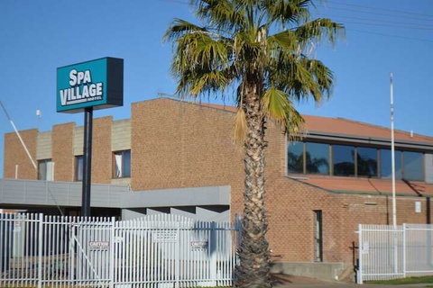 Spa Village Travel Inn - Accommodation Coffs Harbour 1