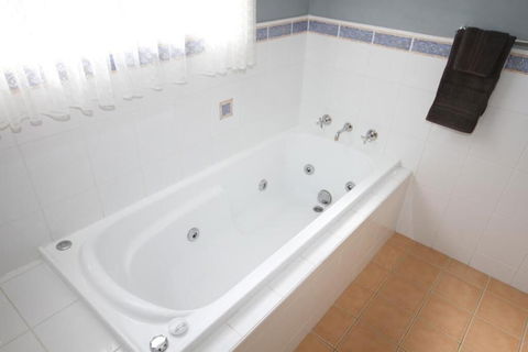Acacia Snowy Motel - Accommodation Coffs Harbour 6
