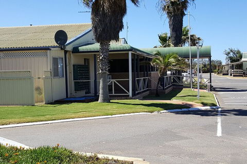 Sunset Beach Holiday Park - Accommodation Coffs Harbour 5