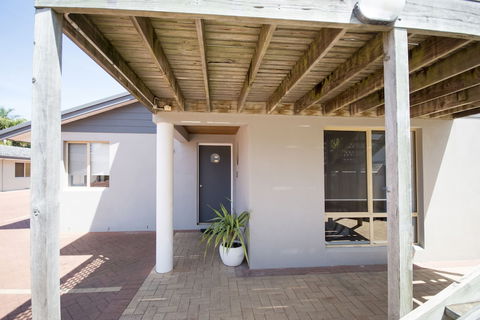 Archipelago Apartments - Accommodation Coffs Harbour 2