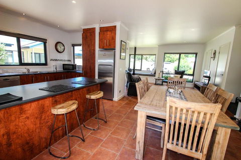 Avignon In Bright - Accommodation Coffs Harbour 1