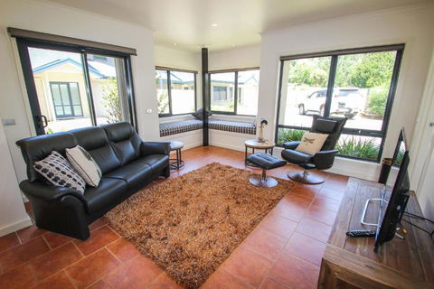 Avignon In Bright - Accommodation Coffs Harbour 3