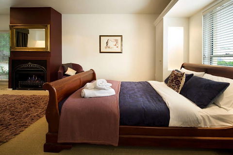 Zen Suite - Accommodation Coffs Harbour 0