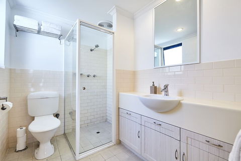 Fremantle Townhouse Unit 5 - Accommodation Coffs Harbour 2