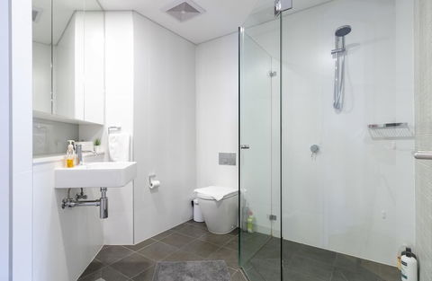 C16 Darling Harbour 2 BDR APT - Accommodation Coffs Harbour 3