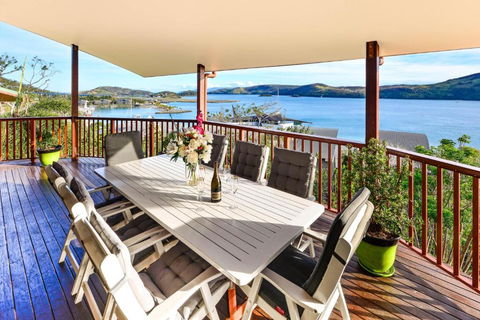NEWLY BEAUTFULLY RENOVATED 16 The Casuarina 3 Bedroom House With 180 Degree Ocean Views - Accommodation Coffs Harbour 2