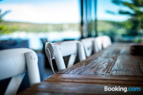 Beauty On Booker Bay - Accommodation Coffs Harbour 3