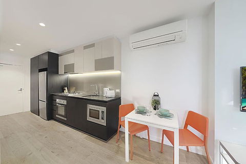 A Bright & Modern CBD Apt Next To Southern Cross - Accommodation Coffs Harbour 5
