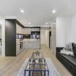 A Modern 2BR Apt 5 Min Walk To Melbourne Central - Accommodation Coffs Harbour 0