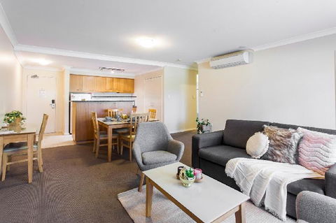 A Comfy 2BR Home Top Location FREE Parking - Accommodation Coffs Harbour 3