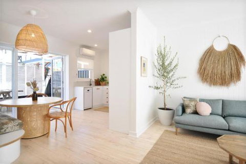 Pine At Arlos Refined Luxury In Glenelg - Accommodation Coffs Harbour 1