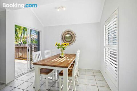 Seychelles - Accommodation Coffs Harbour 3