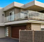 Swan Bay Views - Accommodation Coffs Harbour