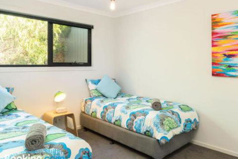 Lantana - Accommodation Coffs Harbour 1