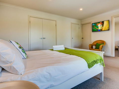 One 20 Seven - Accommodation Coffs Harbour 2