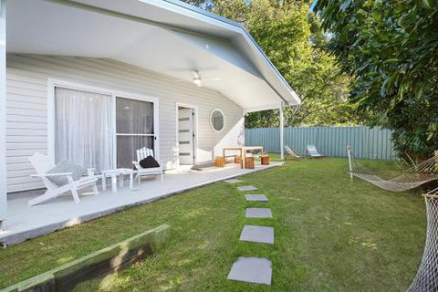 Salty Kisses Holiday House - Accommodation Coffs Harbour 0