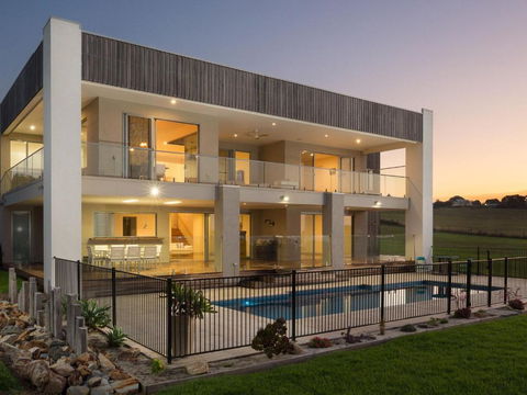 Ocean Breeze - Accommodation Coffs Harbour 3