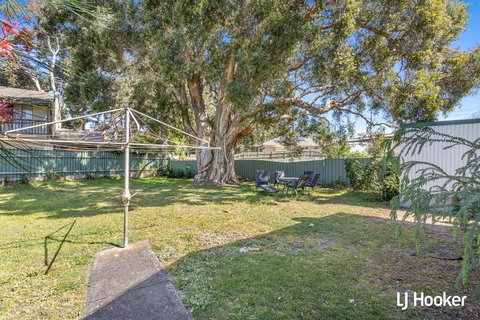 Cromarty Cottage 900m From Birubi Beach - Accommodation Coffs Harbour 2