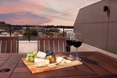 Enjoy Penthouse Living In The CBD - Accommodation Coffs Harbour 5