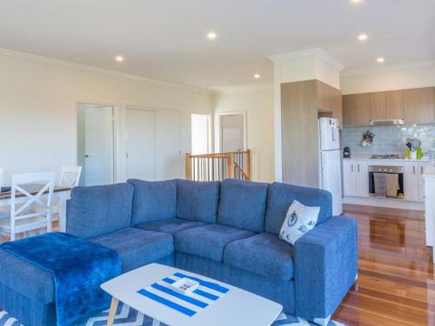 COASTLINE Boat Harbour Gerringong 4pm Check Out Sundays - Accommodation Coffs Harbour 3