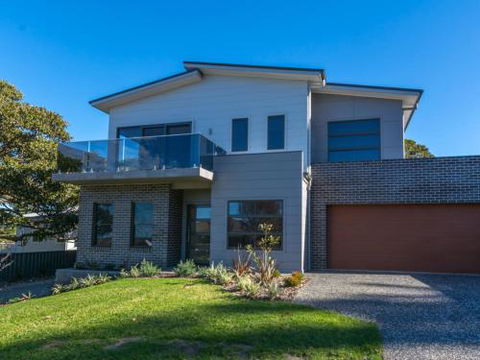 COASTLINE Boat Harbour Gerringong 4pm Check Out Sundays - Accommodation Coffs Harbour 6