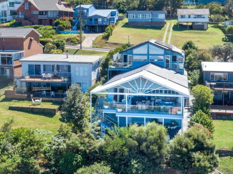 NANNY & POPPYS BEACH HOUSE Gerroa 4pm Check Out Sundays - Accommodation Coffs Harbour 0