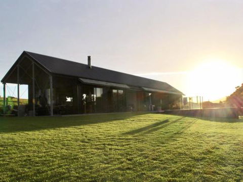 THE SHED Gerroa 4pm Checkout On Sundays & Public Holidays - Accommodation Coffs Harbour 3