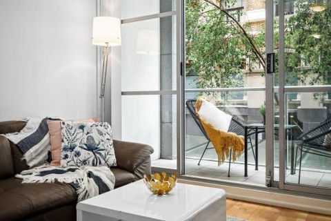 A Bright & Stylish Studio Next To Darling Harbour - Accommodation Coffs Harbour 6