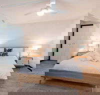 Comfortable Living Space Close to Foreshore  Cbd - Accommodation Coffs Harbour