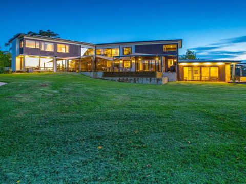 ALPINE LODGE Alpine Southern Highlands 4pm Check Out Sundays - Accommodation Coffs Harbour 0