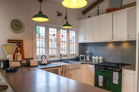 Vintage Charm On St. Leonards - Accommodation Coffs Harbour 3