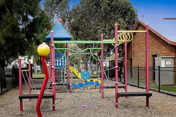 Geelong Riverview Tourist Park - Accommodation Coffs Harbour 2