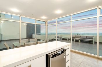 Penthouse Liberty Towers - Accommodation Coffs Harbour 1