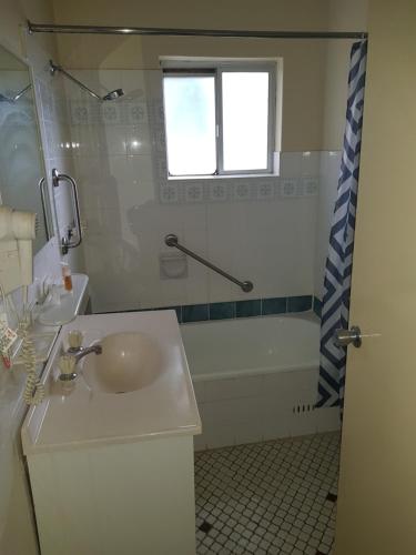 Blue Mountain Motel - Accommodation Coffs Harbour 4
