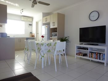 Selene Holiday Apartment AtWest Beach - Accommodation Coffs Harbour 1