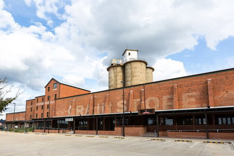 Trendy Self Contained City Apartment - Accommodation Coffs Harbour 1