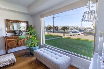 Serene Marinafront 3BR Retreat - Accommodation Coffs Harbour 2