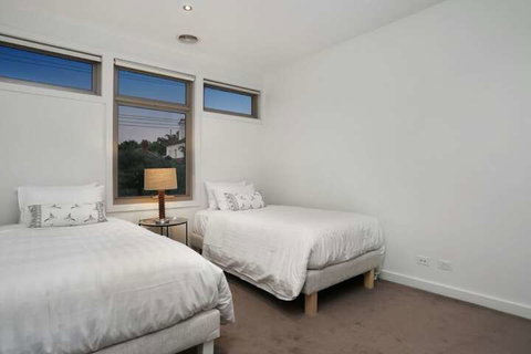 Kew Luxurious Townhouse - Accommodation Coffs Harbour 3