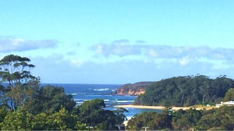 THE WHITE HOUSE - Accommodation Coffs Harbour 3