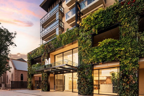 Majestic M Suites - Accommodation Coffs Harbour 0