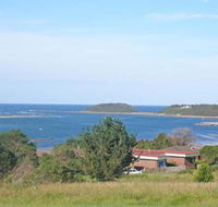 Water View House at Orient Point - Accommodation Coffs Harbour