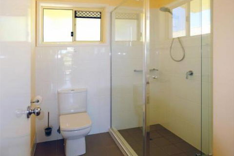 At Cylinder Unit 3 - Accommodation Coffs Harbour 4