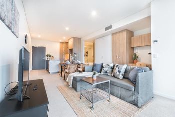 Executive Two Bedroom City Apartment With Views - Accommodation Coffs Harbour 6