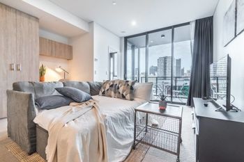Executive Two Bedroom City Apartment With Views - Accommodation Coffs Harbour 2