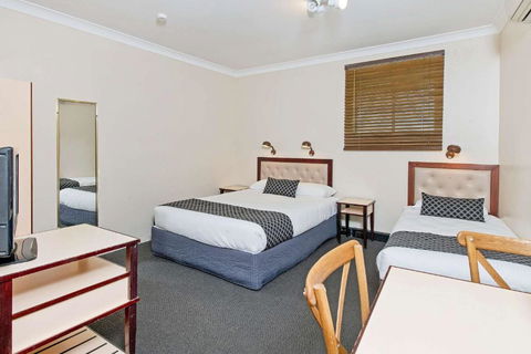 Econo Lodge Savannah Park Tamworth - Accommodation Coffs Harbour 3